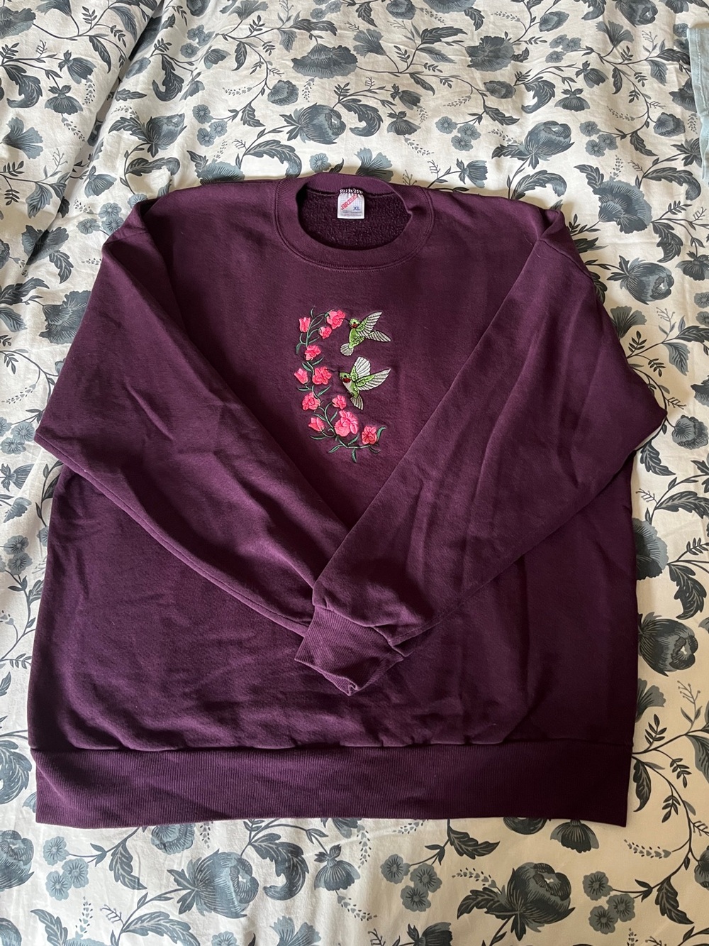 vintage embroidered hummingbird crewneck sweater size xl